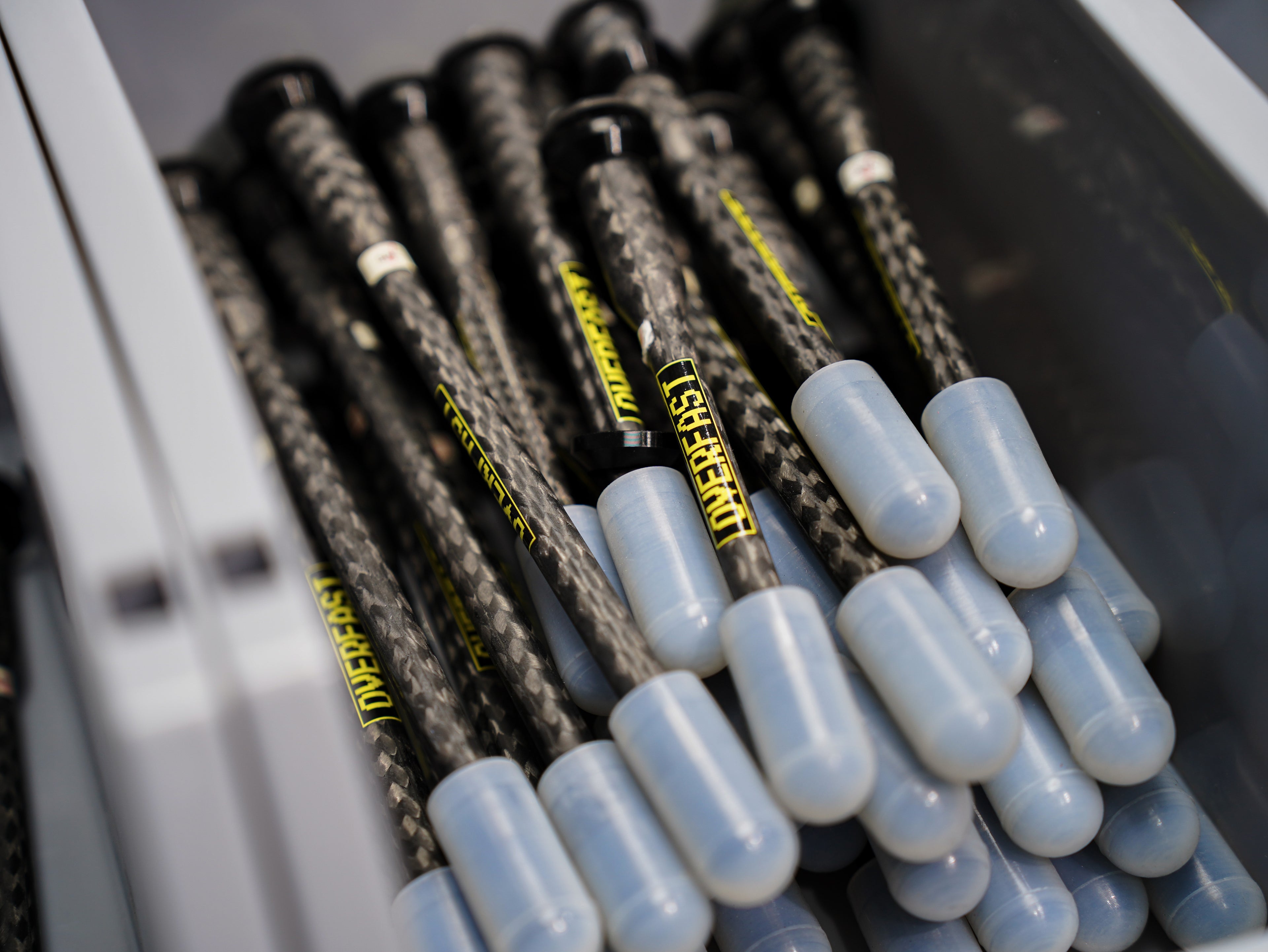 Overfast Carbon Thru Axles - BLACK