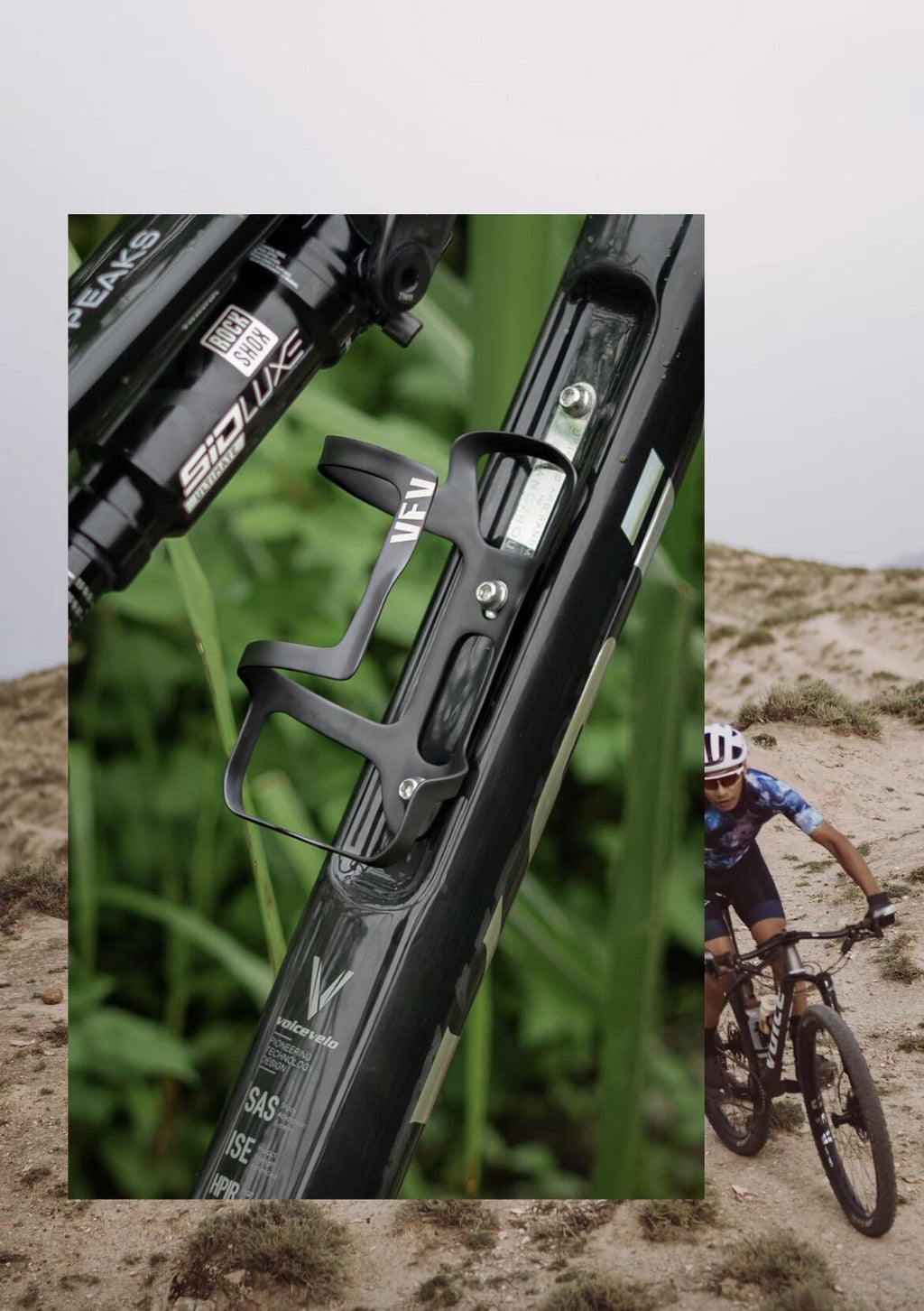 VoiceVelo VFV Side Entry Carbon Bottle Cage
